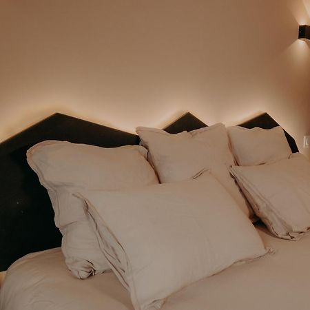 Le Central Hotel-Bar Oloron-Sainte-Marie Εξωτερικό φωτογραφία