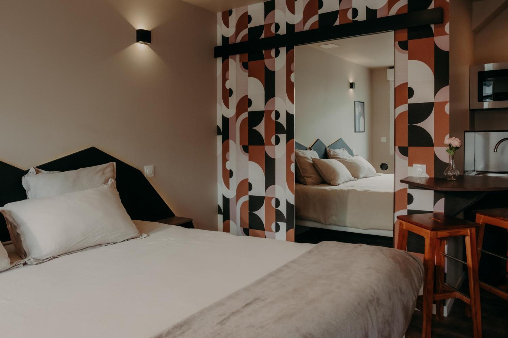 Le Central Hotel-Bar Oloron-Sainte-Marie Εξωτερικό φωτογραφία